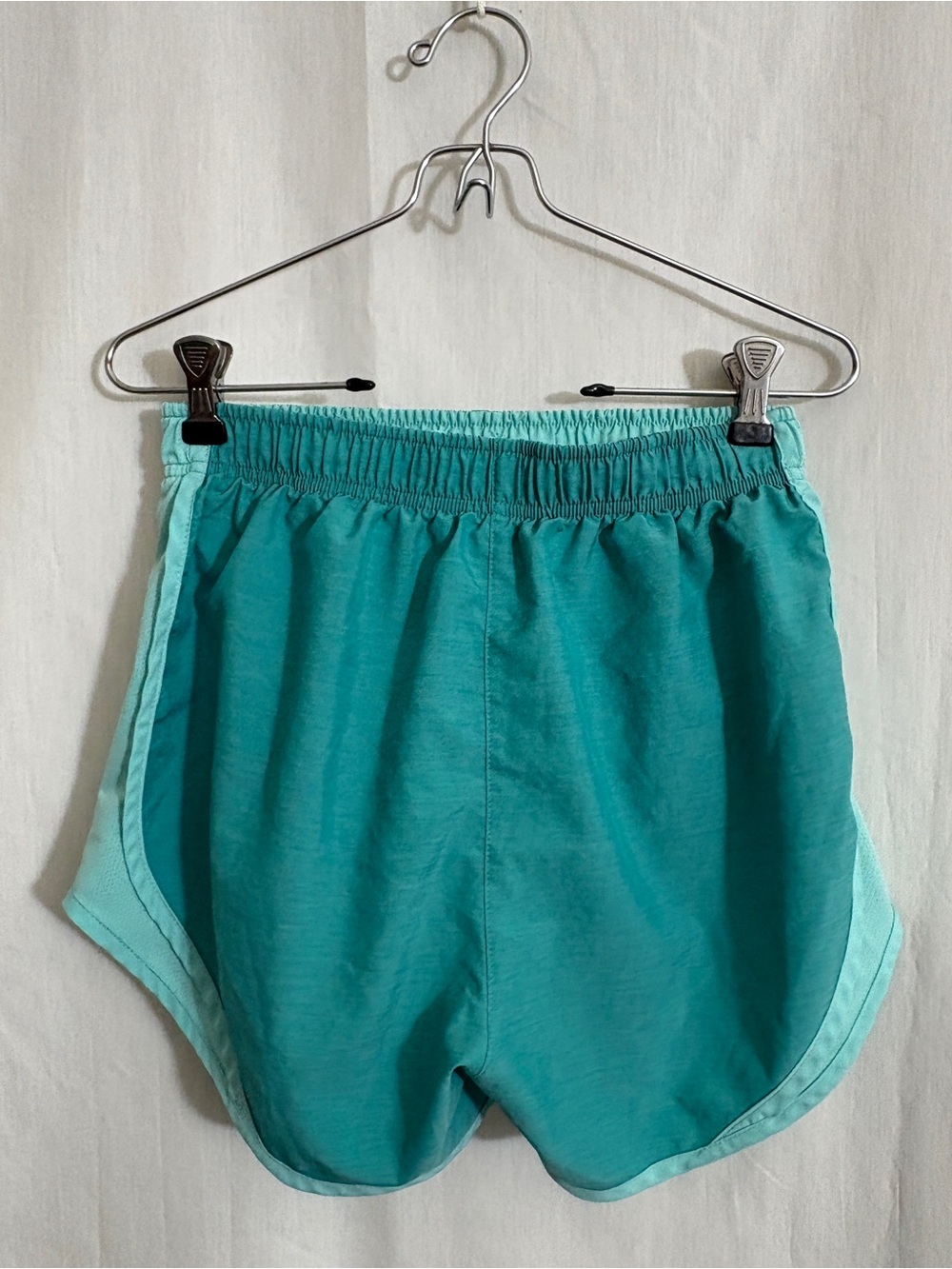 Nike Dri-FIT Tempo Turquoise Running Shorts Women’s Small Teal Athletic - Picture 3 of 4